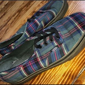 Plaid Authentic Style Vans